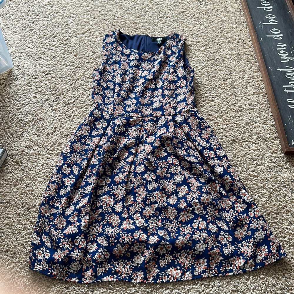 Beautiful blue detailed dress